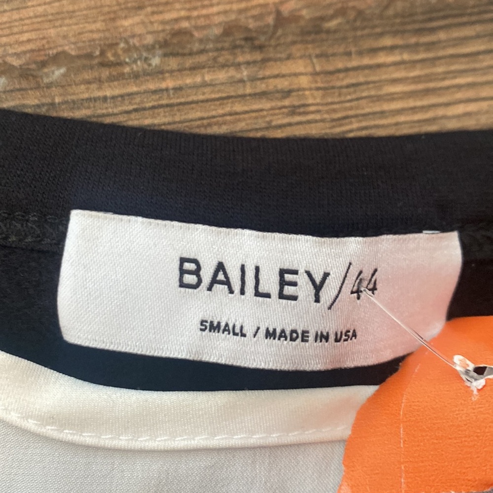Bailey 44 Top - Picture 2 of 4
